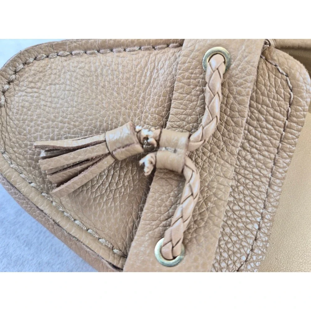 Talbots Womens Tan Pebbled Leather Tassel Driving Loafers Moc Toe Flats Size 9M